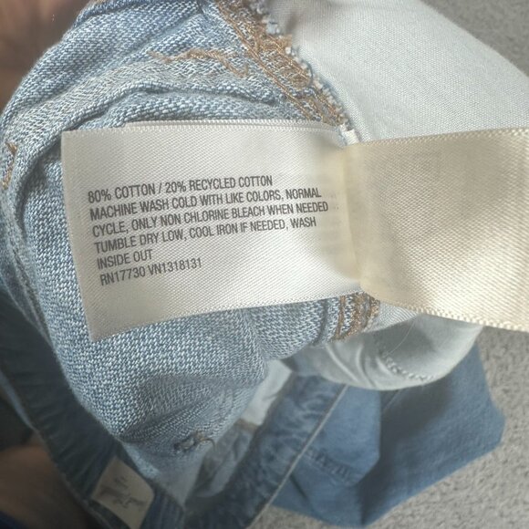 Universal Thread Womens Jeans High Rise Curved Leg Jean Blue Denim Plus Size 26R - Picture 14 of 15